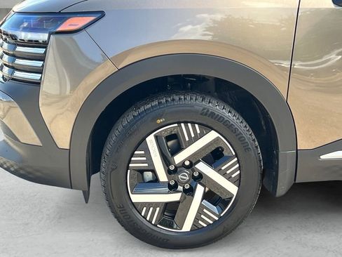 New 2026 Nissan Kicks SV FWD image 24