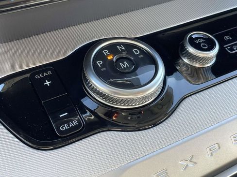 Used 2025 Ford Expedition Max Active image 6