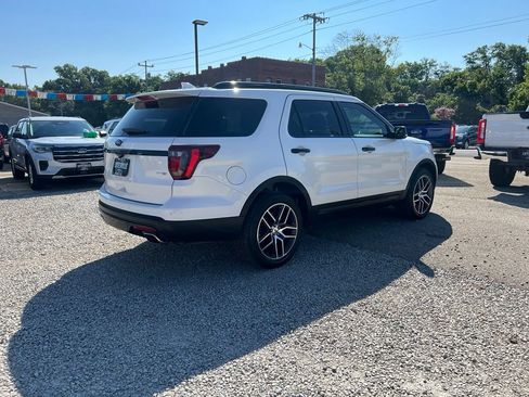 Used 2016 Ford Explorer Sport w/ Equipment Group 401A AWD/4WD image 8