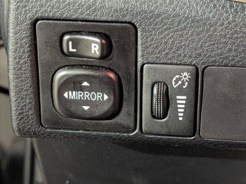 Used 2014 Toyota Corolla LE image 11