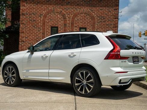 Used 2024 Volvo XC60 B5 Plus w/ Protection Package Premier AWD/4WD image 7