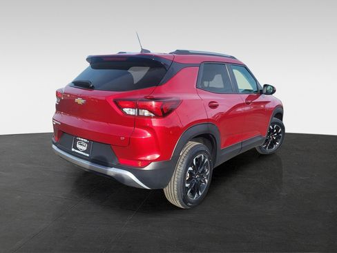 Used 2021 Chevrolet TrailBlazer LT image 3