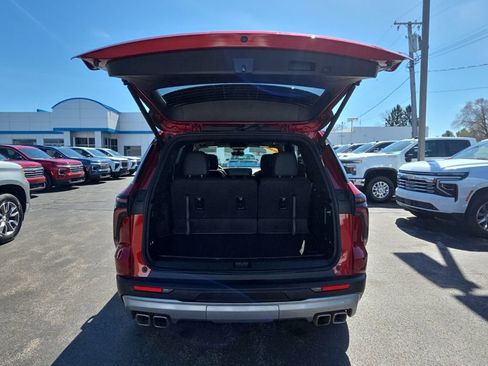 New 2026 Chevrolet Traverse LT w/ Sun and Wheel Package image 9