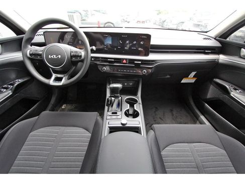 New 2026 Kia K5 LXS FWD image 8