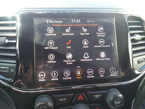 Used 2019 Jeep Grand Cherokee Altitude image 26