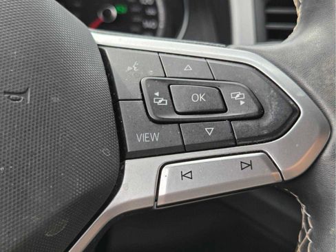 Used 2021 Volkswagen Atlas Cross Sport SE FWD image 31