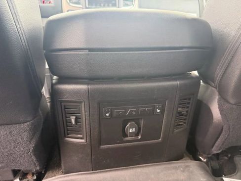 Used 2015 RAM 1500 Laramie w/ Convenience Group image 17