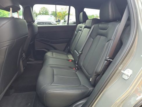 Used 2026 Jeep Cherokee Limited AWD/4WD image 26