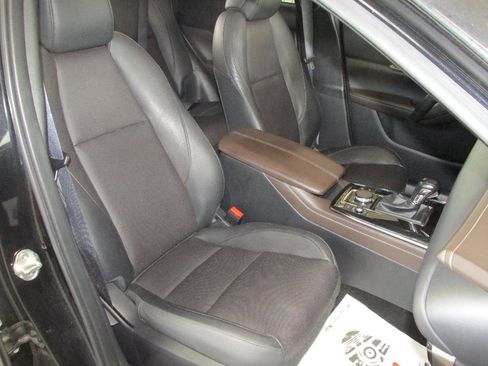 Used 2024 MAZDA CX-30 AWD 2.5 S w/ Premium Package image 29