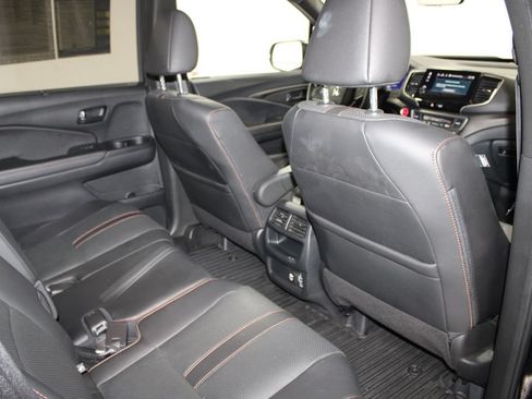 Used 2022 Honda Passport TrailSport image 32