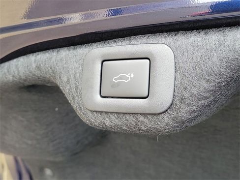 New 2025 Lexus ES 350 w/ Premium Package image 8