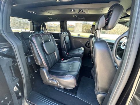 Used 2019 Dodge Grand Caravan GT image 15