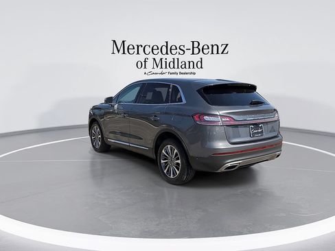 Used 2022 Lincoln Nautilus Reserve FWD image 6