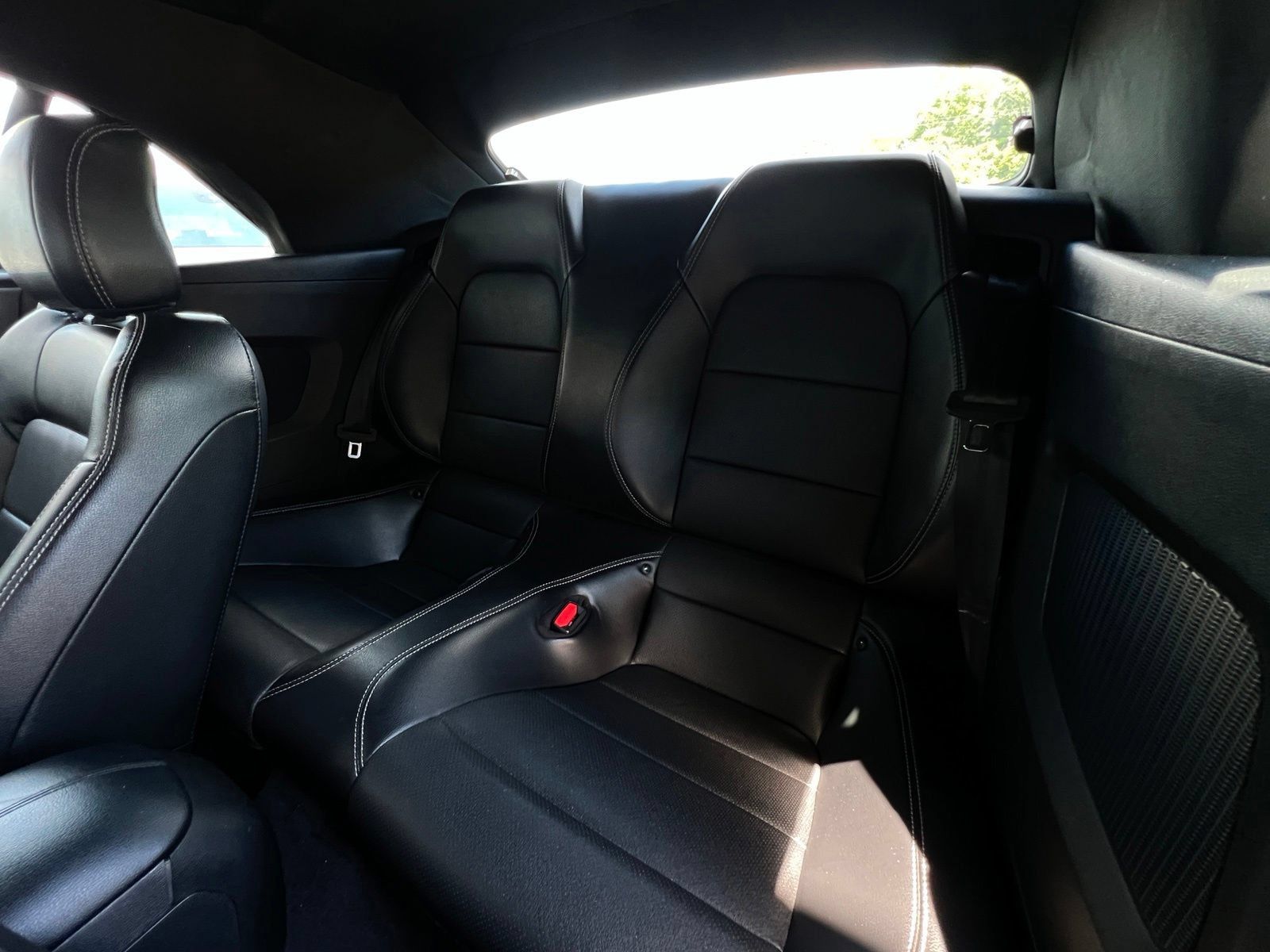 Used 2022 Ford Mustang Premium RWD image 16