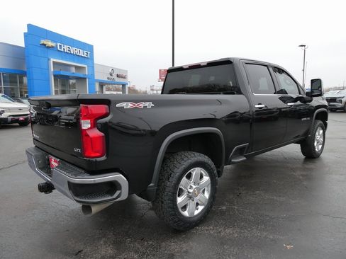 Used 2021 Chevrolet Silverado 3500 LTZ image 5