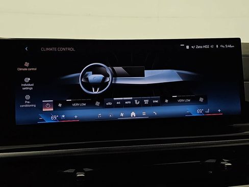 Used 2025 BMW X5 sDrive40i w/ M Sport Package RWD image 24