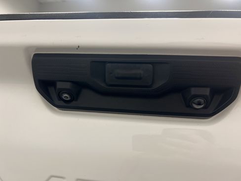 Used 2024 Chevrolet Silverado 2500 LT image 11