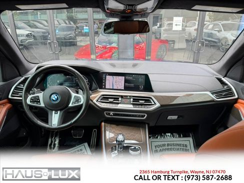 Used 2022 BMW X5 xDrive45e w/ M Sport Package AWD/4WD image 27