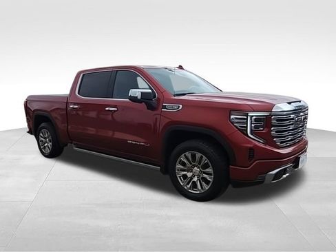Used 2023 GMC Sierra 1500 Denali w/ Technology Package AWD/4WD image 2