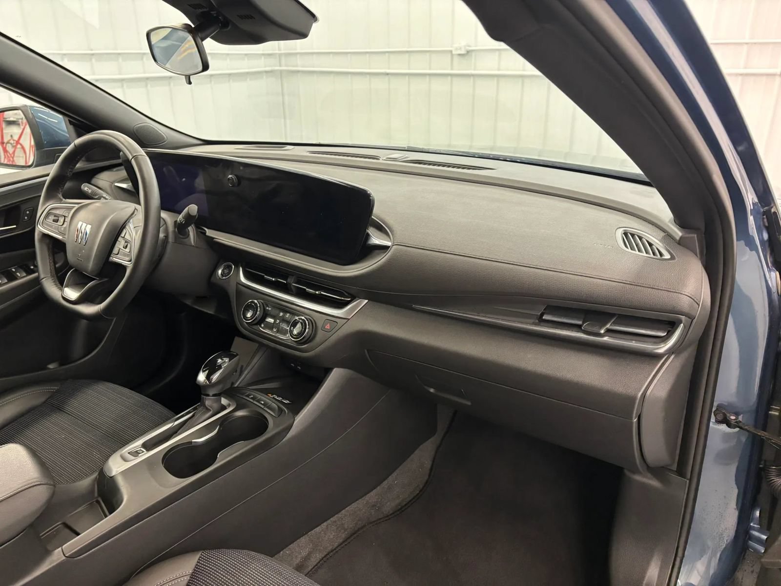Used 2024 Buick Envista Preferred w/ Convenience I Package FWD image 33