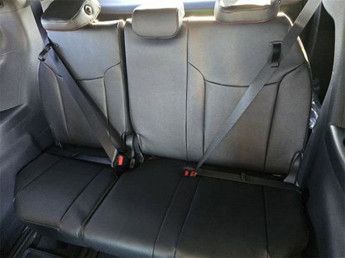 Used 2025 Toyota Sienna XSE image 11