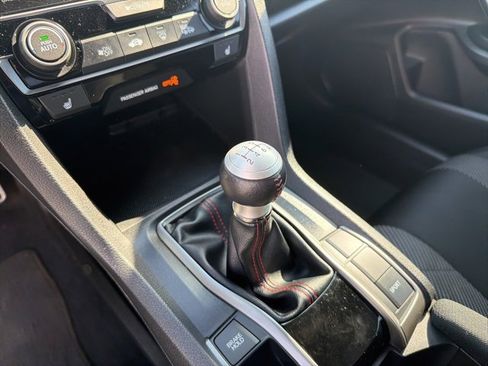 Used 2018 Honda Civic Si image 8