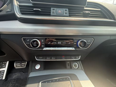 Used 2019 Audi SQ5 Premium Plus w/ Premium Plus Package AWD/4WD image 13