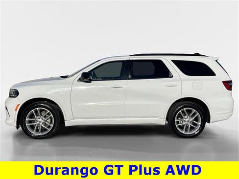 Used 2024 Dodge Durango GT image 3
