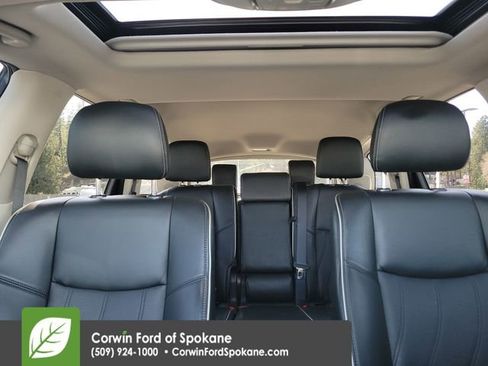 Used 2019 INFINITI QX60 Luxe w/ Essential Package image 37