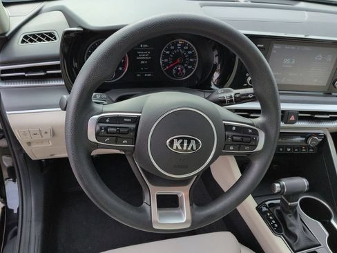 Used 2021 Kia K5 LXS FWD image 11