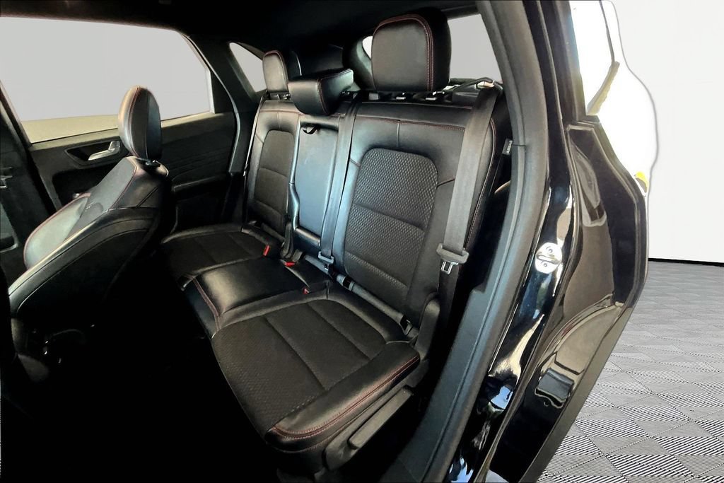 Used 2025 Ford Escape ST-Line FWD image 21