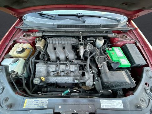 Used 2006 Ford Five Hundred SE FWD image 28
