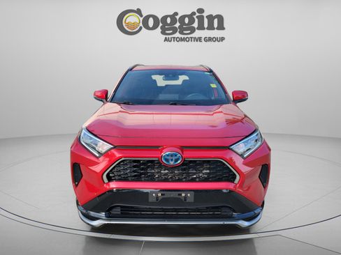 Used 2021 Toyota RAV4 SE w/ Weather & Moonroof Package AWD/4WD image 5