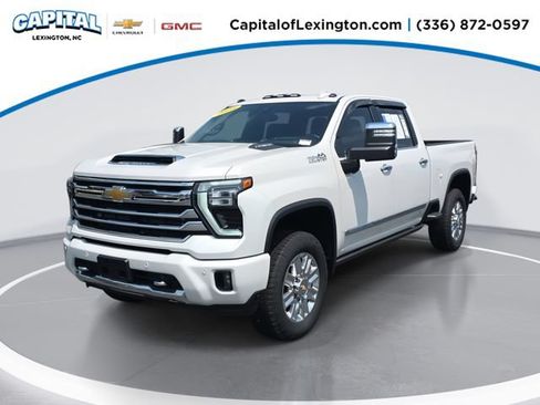 Used 2025 Chevrolet Silverado 2500 High Country w/ High Country Premium Package AWD/4WD image 1