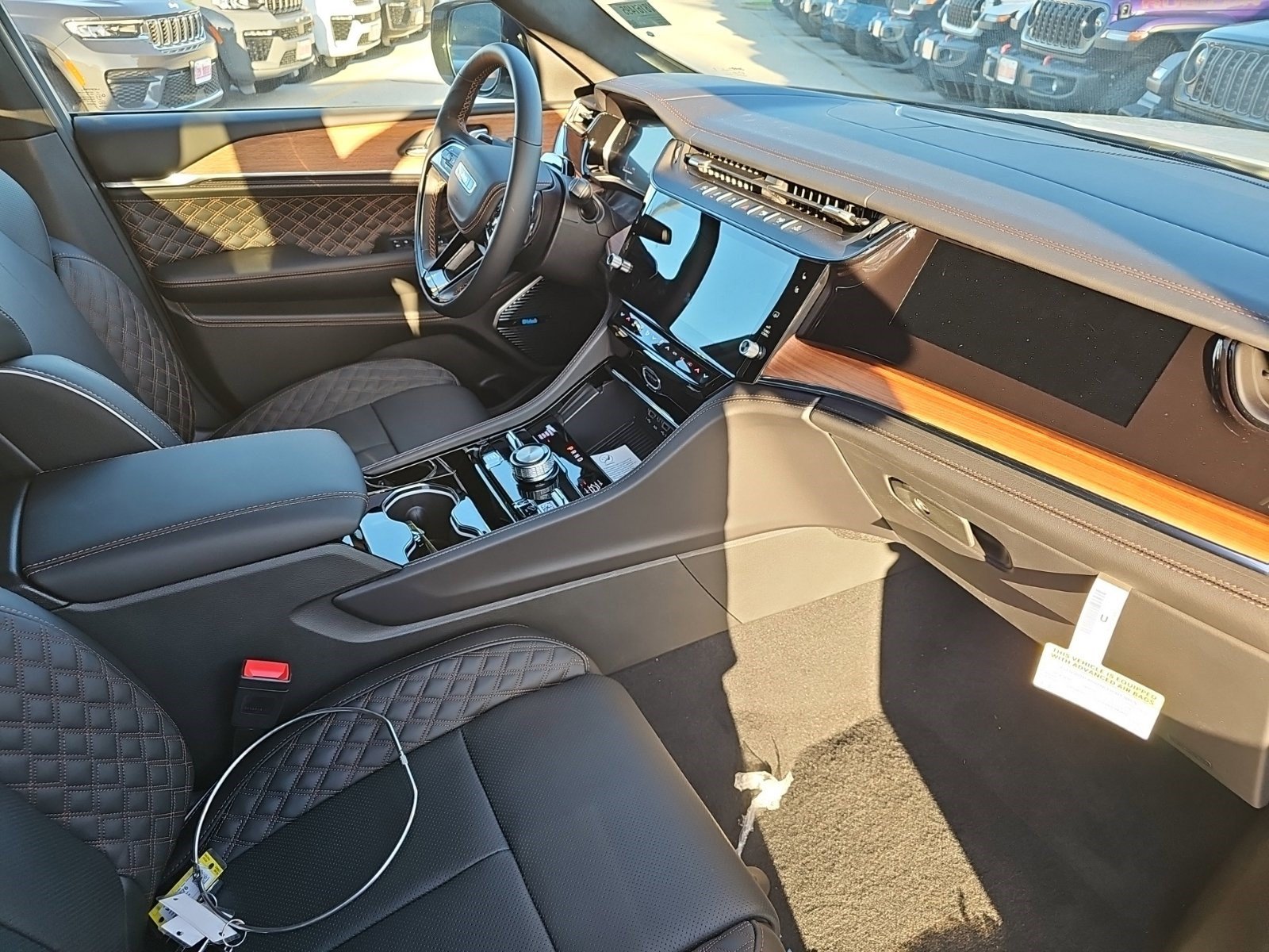 New 2027 Jeep Grand Cherokee Summit AWD/4WD image 10