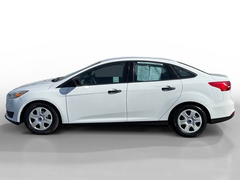 Used 2016 Ford Focus S FWD image 2