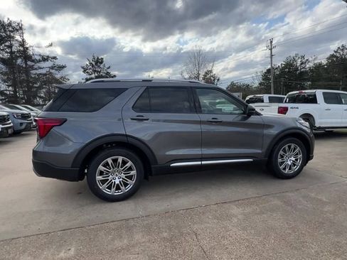 New 2026 Ford Explorer Platinum image 7