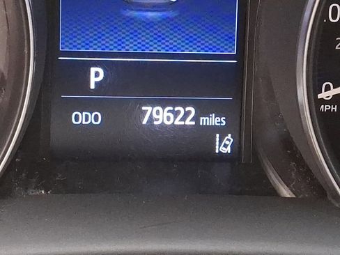 Used 2019 Toyota C-HR XLE image 19