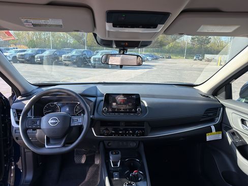 New 2026 Nissan Rogue SV w/ Cold Weather Package AWD/4WD image 28