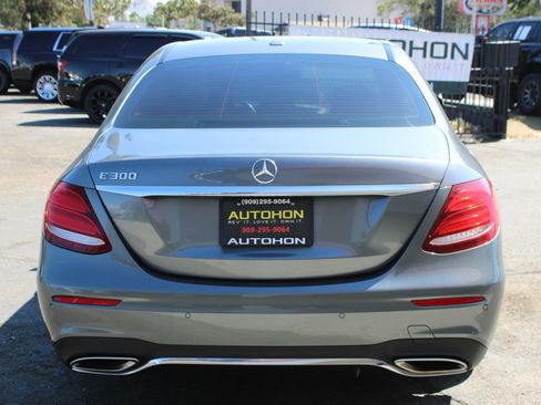 Used 2019 Mercedes-Benz E 300 w/ Premium 1 Package image 38