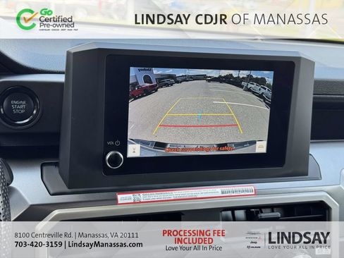 Used 2025 Toyota Tacoma SR5 AWD/4WD image 23
