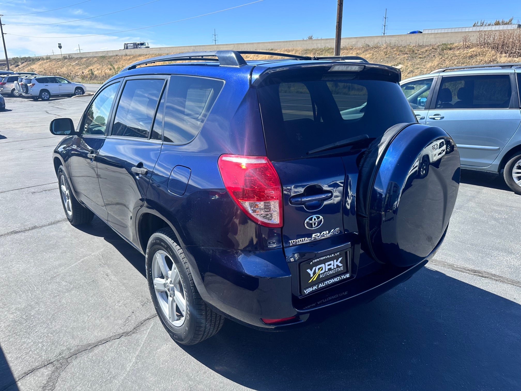 Used 2007 Toyota RAV4 4WD image 4