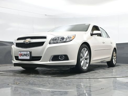Used 2013 Chevrolet Malibu LT image 34
