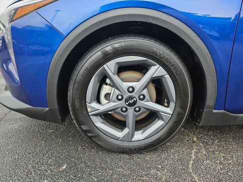 Used 2025 Kia K4 LXS image 28