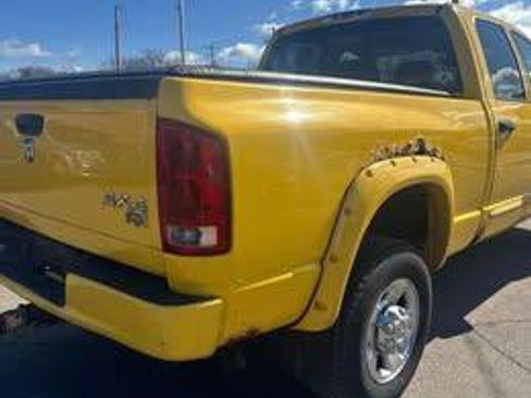 Used 2005 Dodge Ram 2500 Truck SLT AWD/4WD image 5