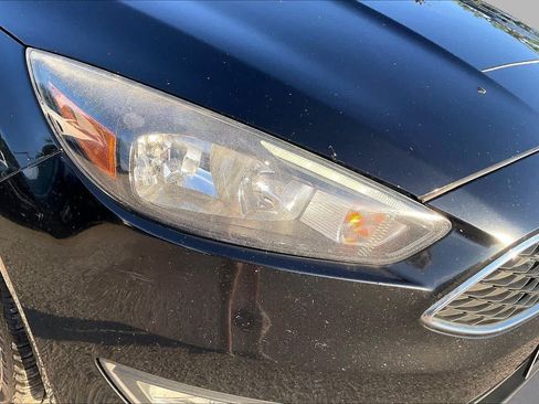 Used 2016 Ford Focus SE w/ Equipment Group 201A FWD image 25