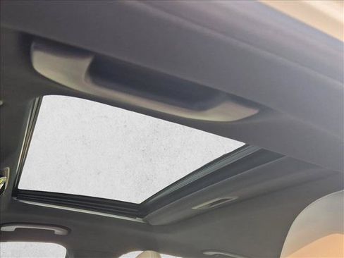 Used 2022 Mercedes-Benz C 300 Sedan image 15