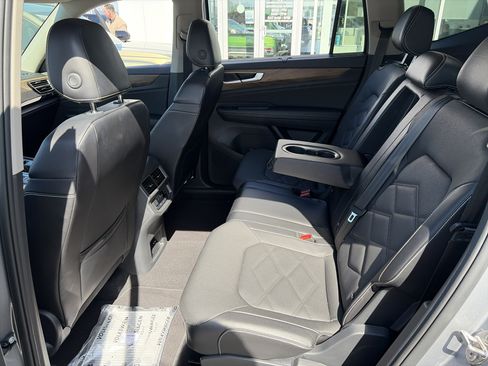 Certified 2024 Volkswagen Atlas SE image 22