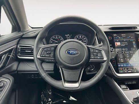 Used 2025 Subaru Outback Limited image 14