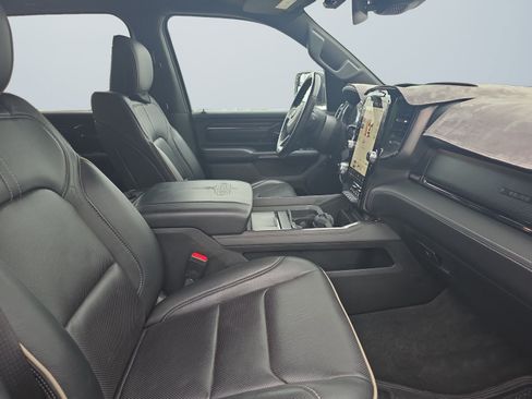 Used 2022 RAM 1500 Limited w/ Bed Utility Group AWD/4WD image 18